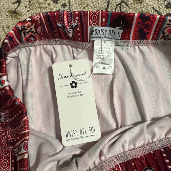 NEW WITH TAGS Flared leggings from a small business. Size Medium. - Picture 4 of 4